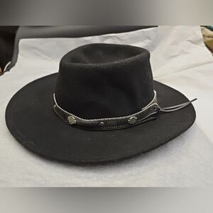 Harley-Davidson Black Hat with Silver Badge